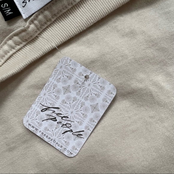 Free People T-Shirt - Picture 5 of 5